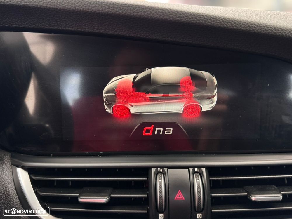 Alfa Romeo Giulia 2.2 Diesel AT8-Q4 Super - 55