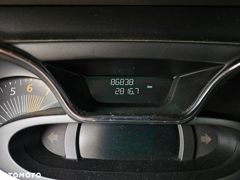 Renault Captur ENERGY TCe 120 EDC Experience - 14