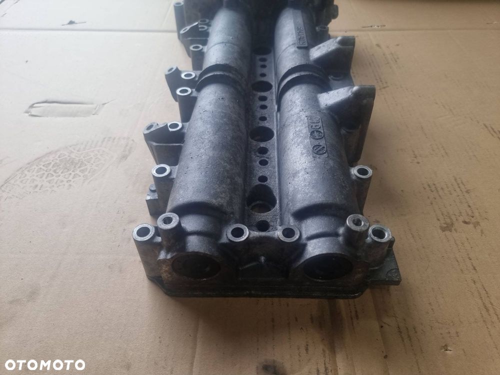 POKRYWA ZAWORÓW IVECO DAILY 35S18 504374027 - 6