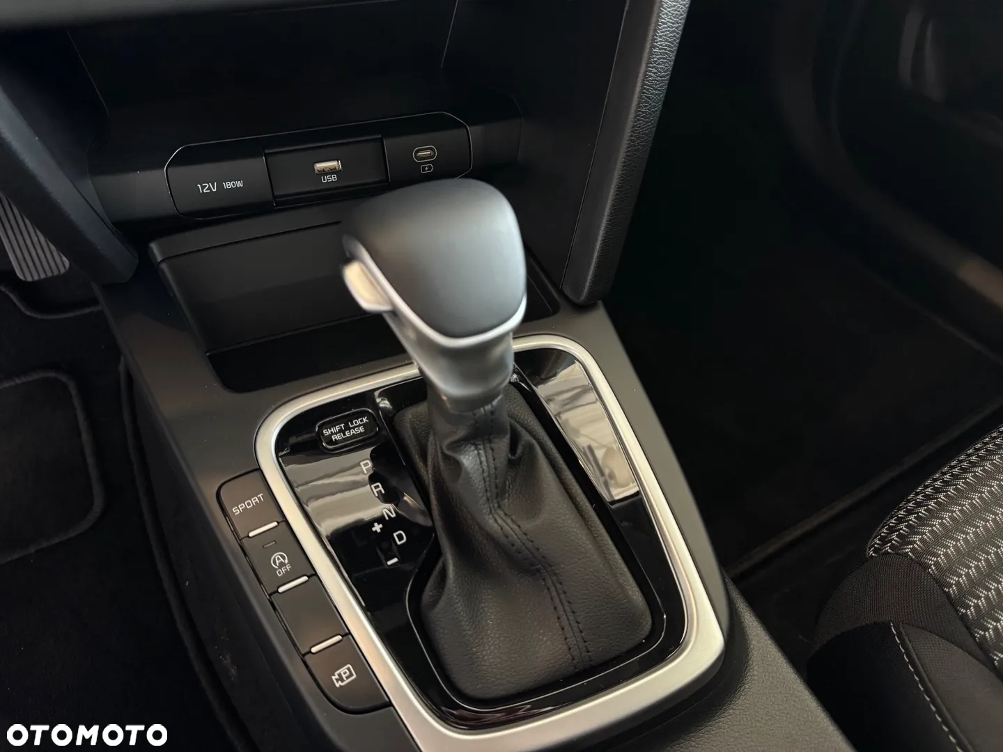 Kia Ceed 1.5 T-GDI M DCT - 12