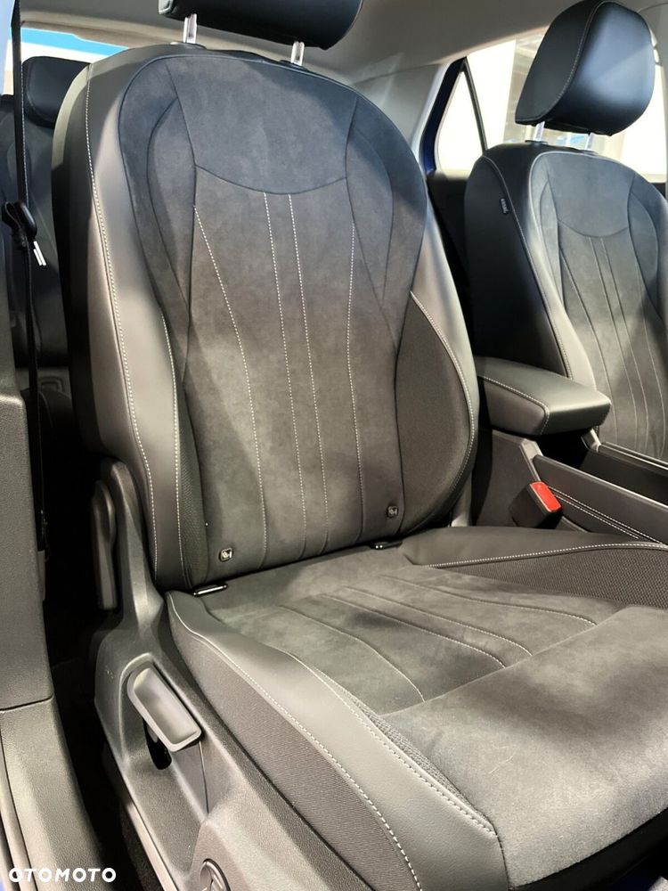 Volkswagen T-Roc - 35