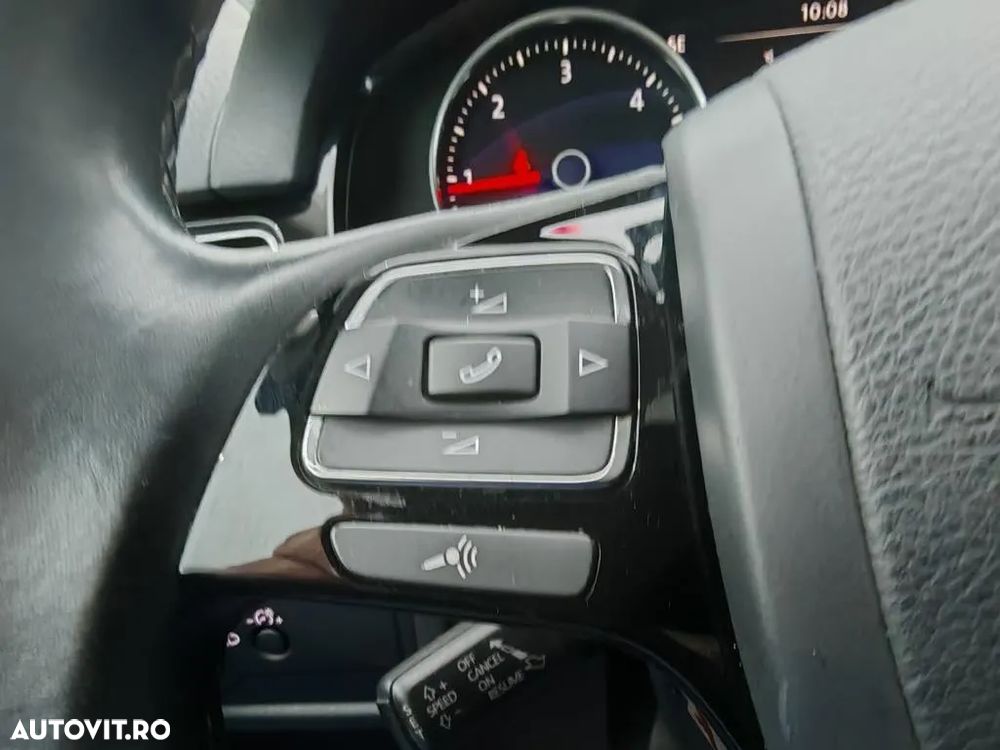 Volkswagen Touareg 3.0 V6 TDI SCR Blue Motion DPF Automatik - 18