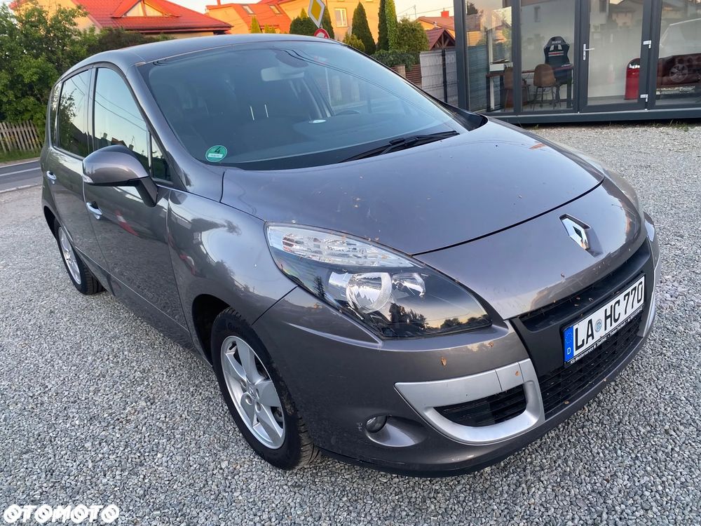 Renault Scenic 1.6 16V 110 Dynamique - 8