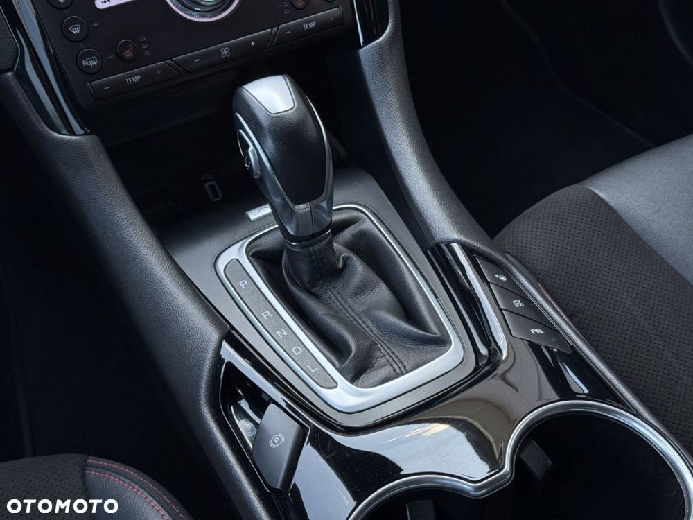Ford Mondeo - 22