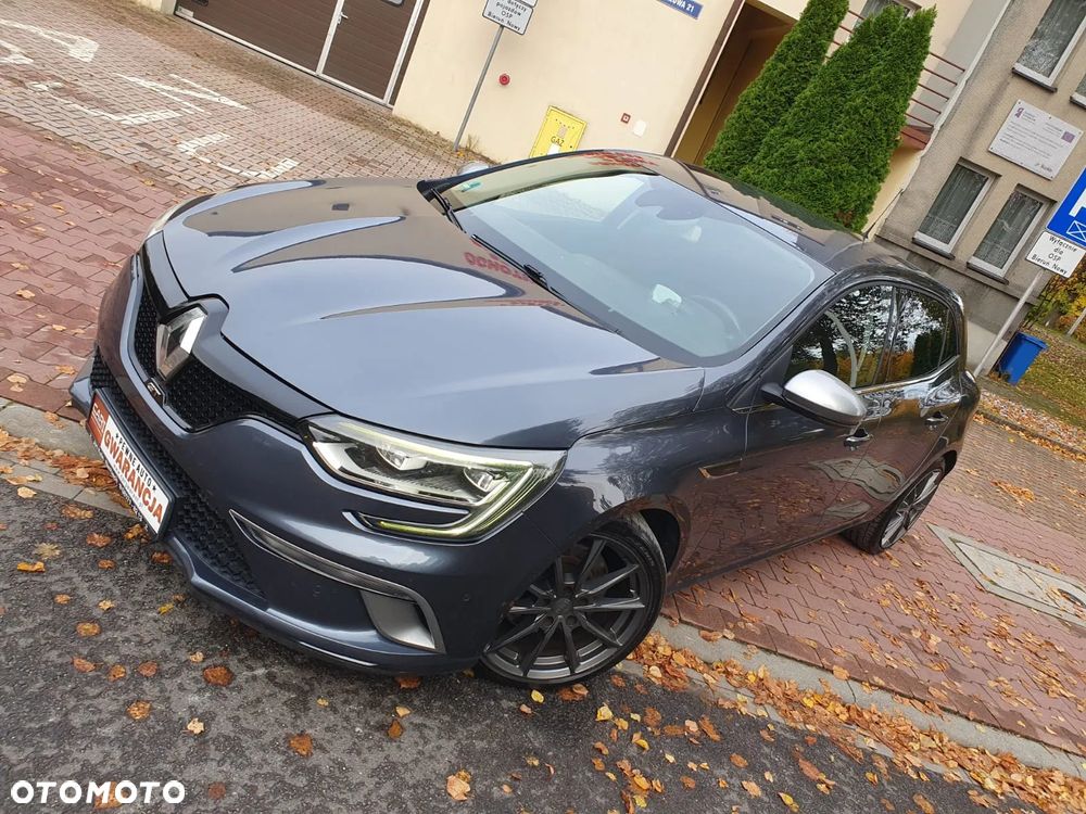 Renault Megane ENERGY TCe 205 EDC GT - 2
