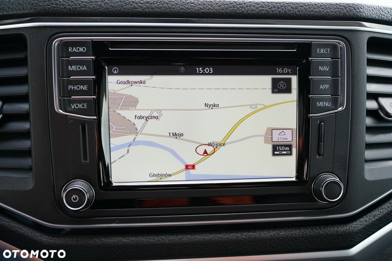 Volkswagen Amarok - 33