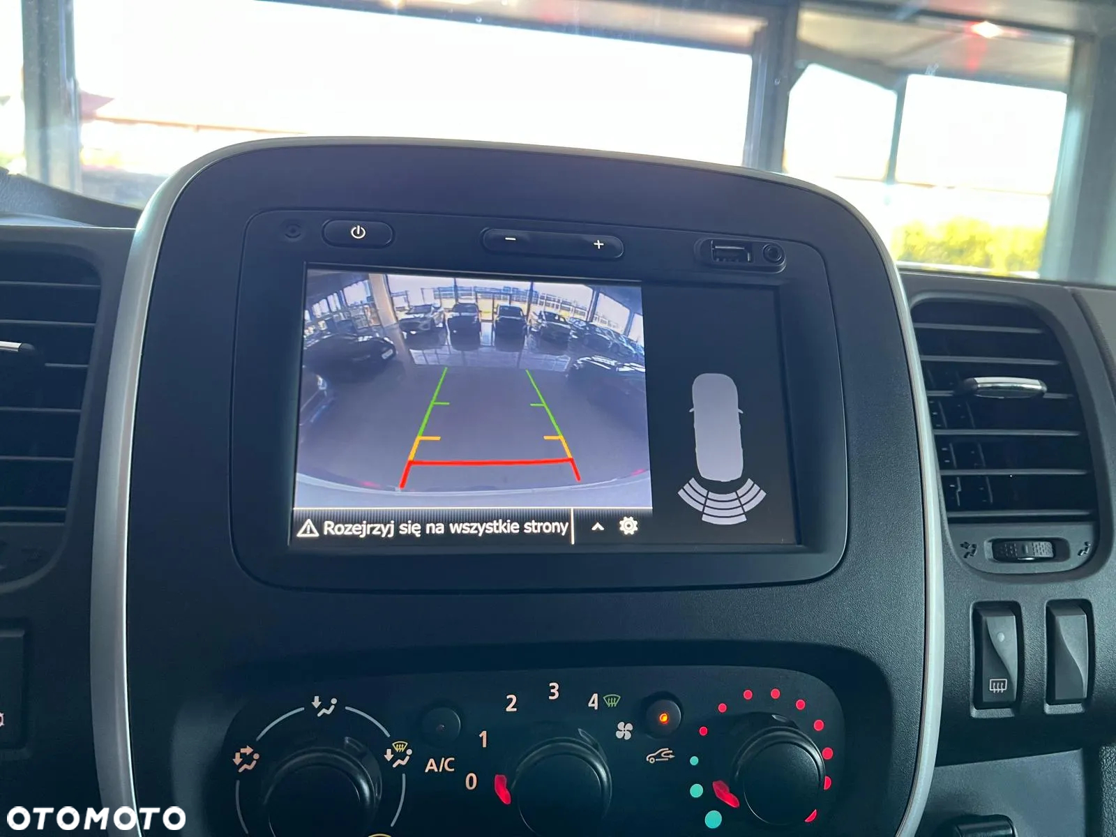 Renault Trafic - 34