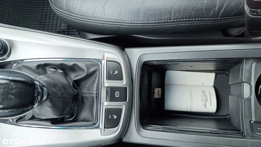 Chevrolet Captiva 2.2 D LT+ - 33