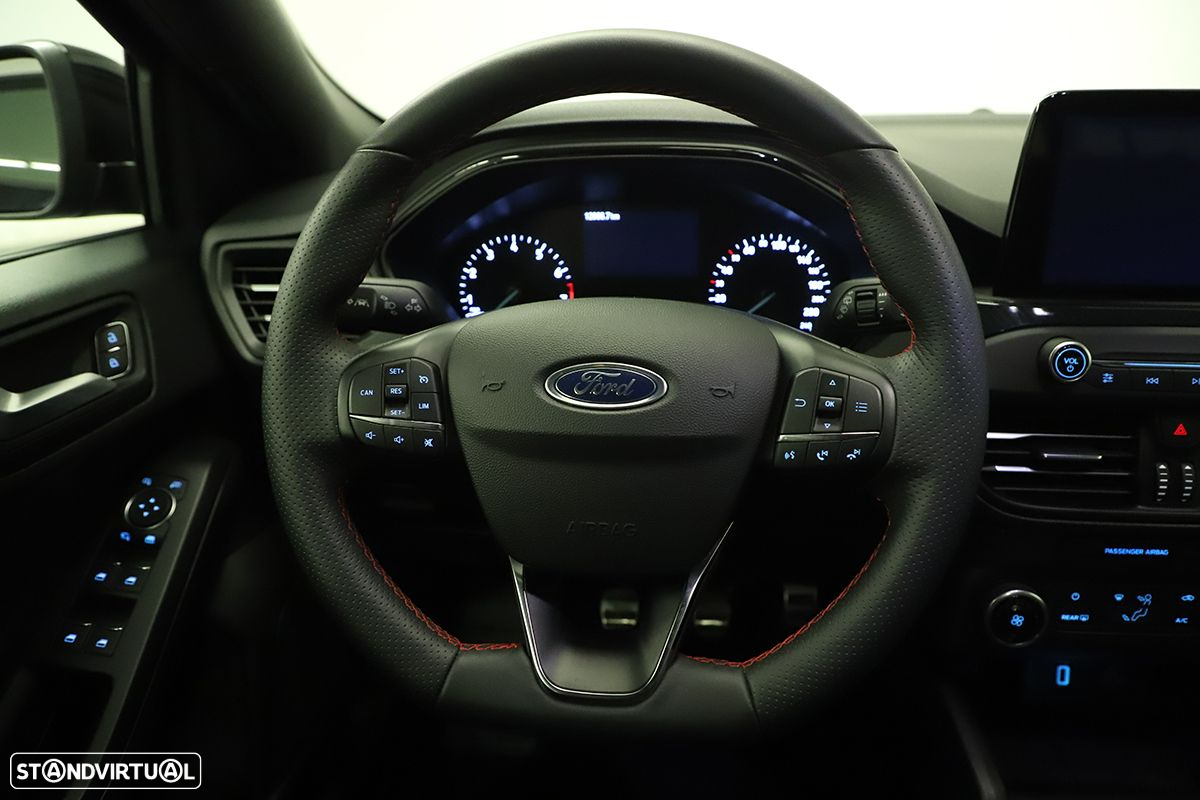 Ford Focus SW 1.0 EcoBoost ST-Line - 12