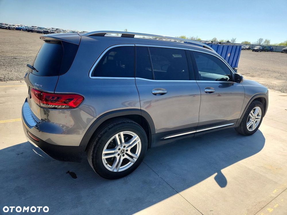 Mercedes-Benz GLB 250 4Matic 8G-DCT AMG Line - 3