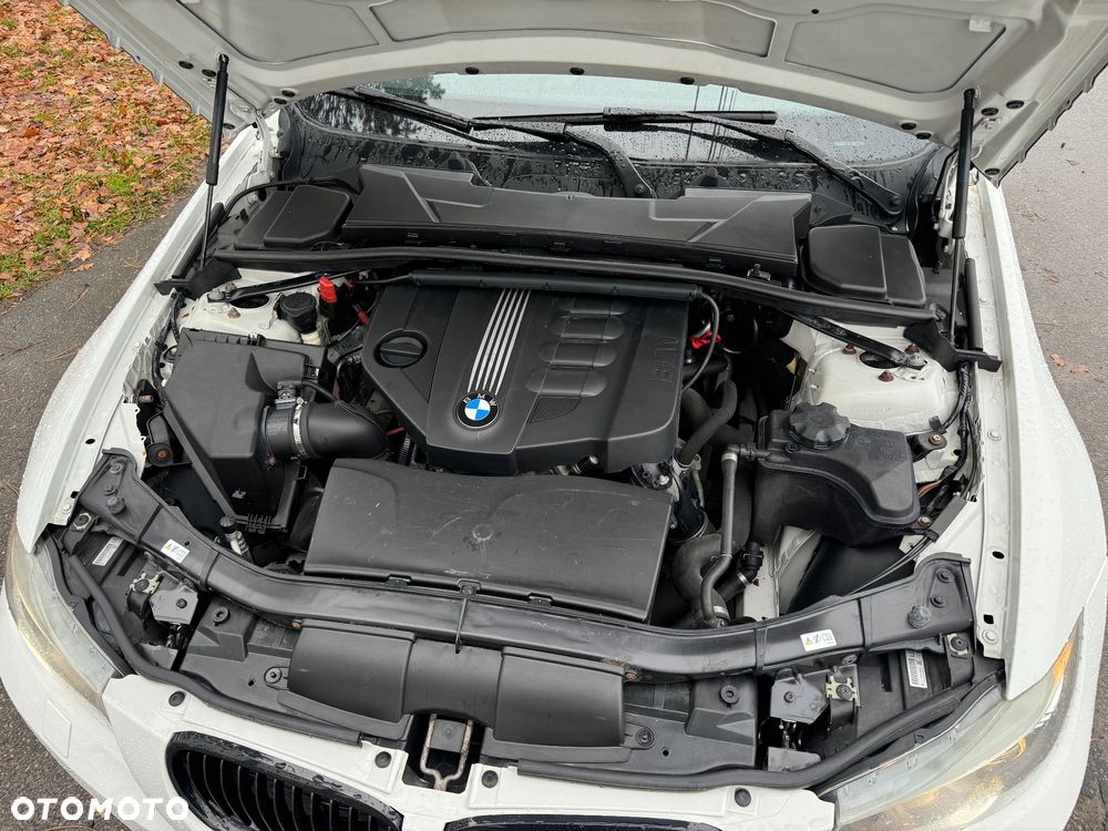 BMW Seria 3 316d Edition M Sport Shadow - 24