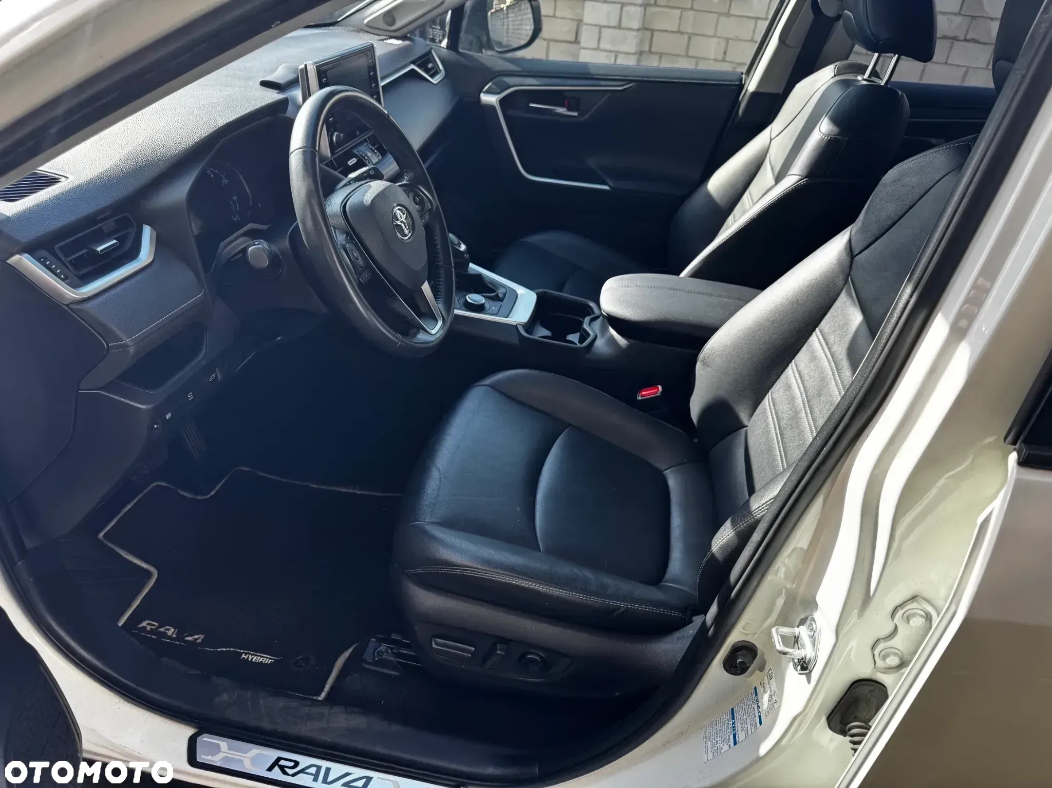 Toyota RAV4 2.5 Hybrid Executive 4x4 - 18