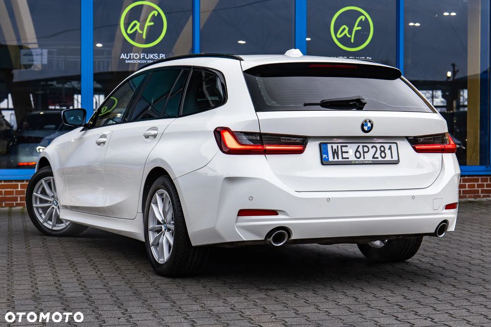 BMW Seria 3 318i - 7
