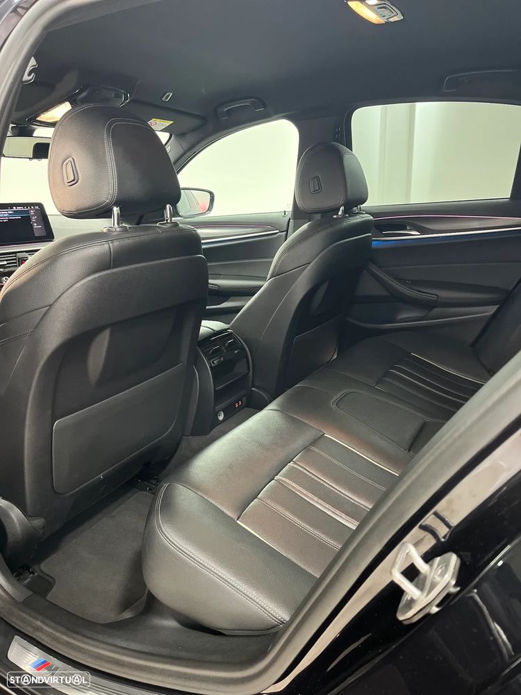 BMW 530 e Pack M - 14