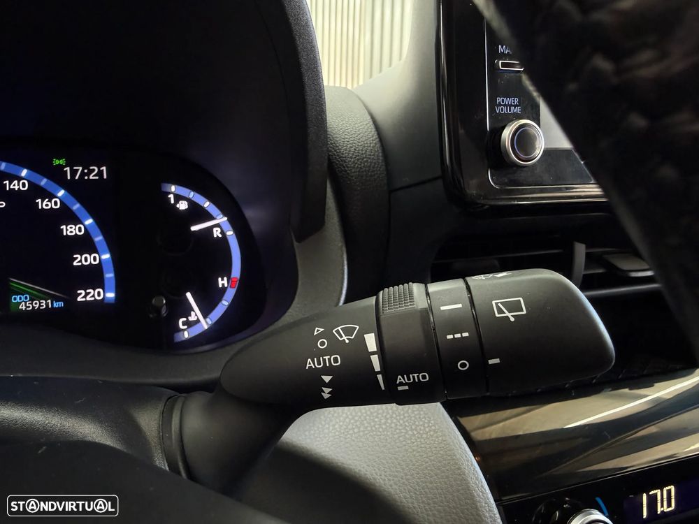 Toyota Yaris Cross 1.5 HDF Comfort Plus - 27