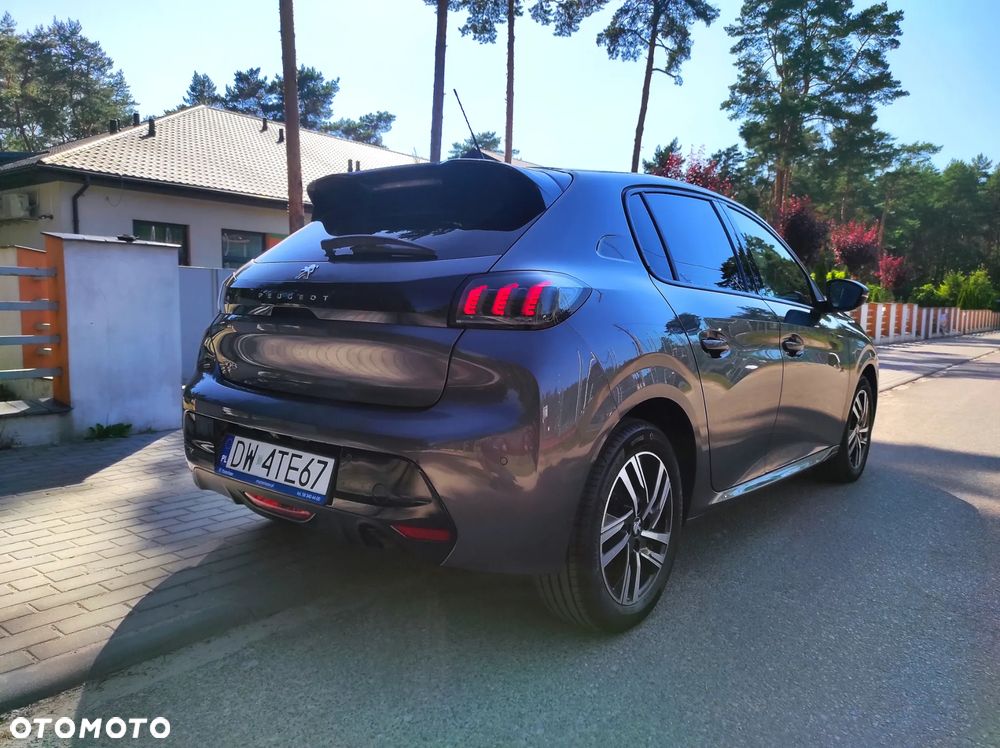 Peugeot 208 - 3