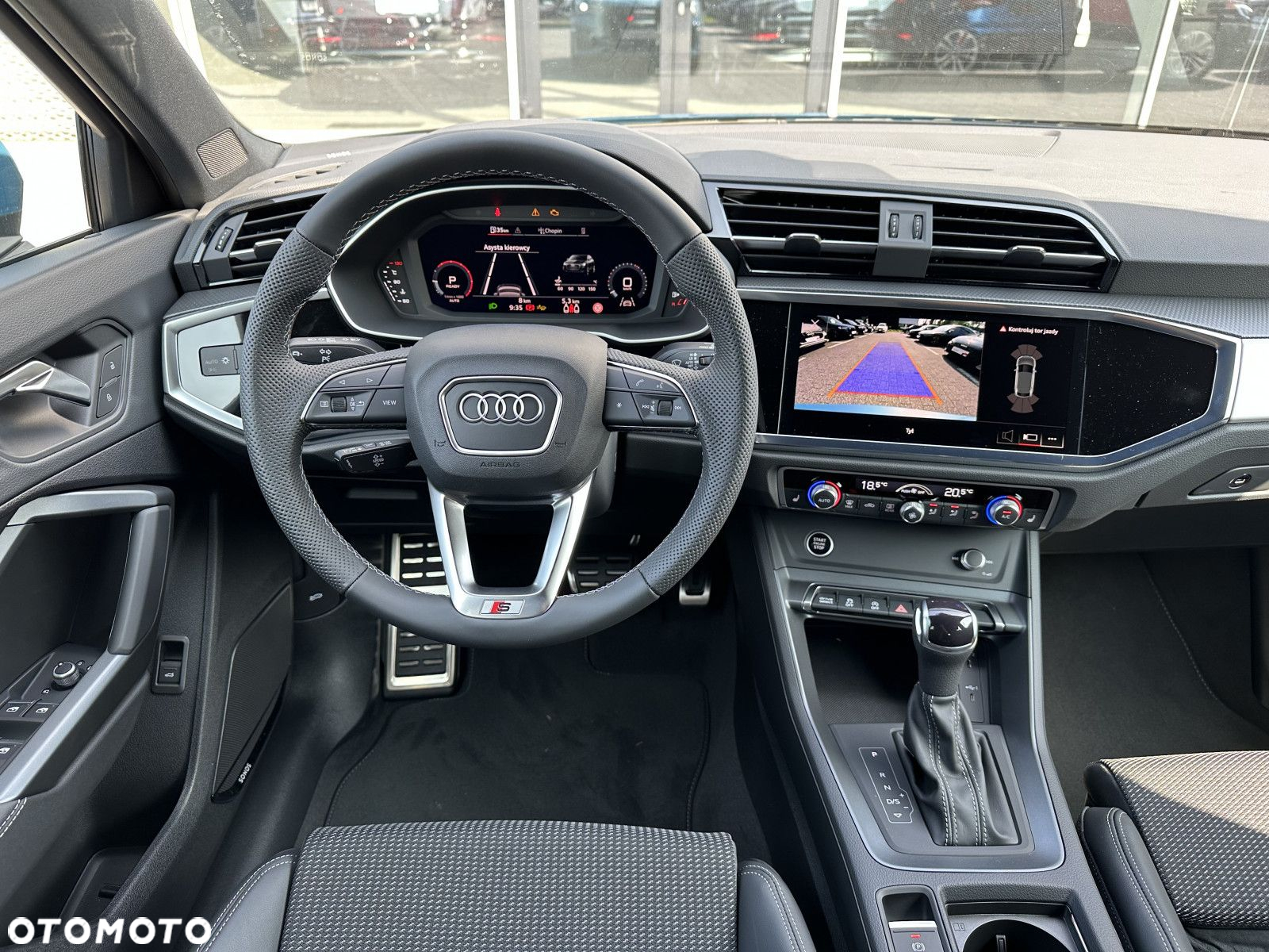 Audi Q3 Sportback - 16