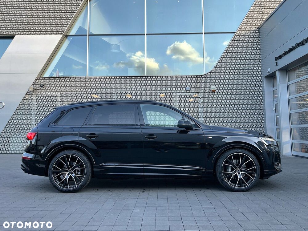 Audi Q7 - 1