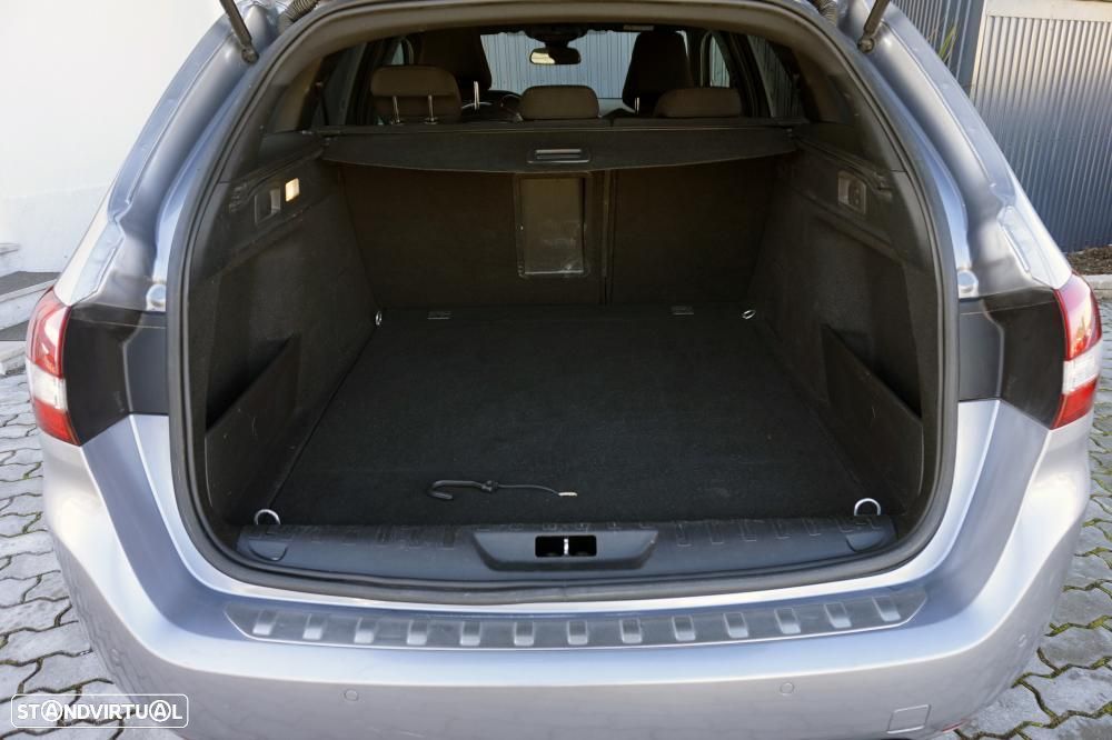 Peugeot 308 SW 1.2 PureTech GT Line - 4