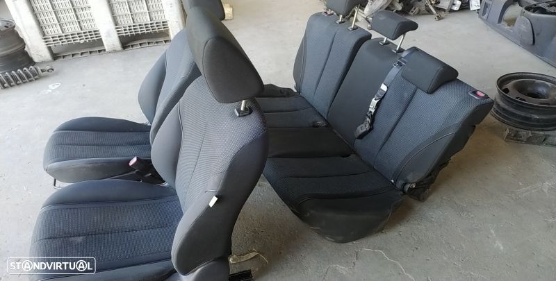 Conjunto De Bancos Mazda 2 (De_, Dh_) - 6