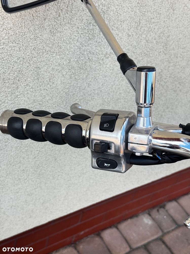 Yamaha Inny - 19