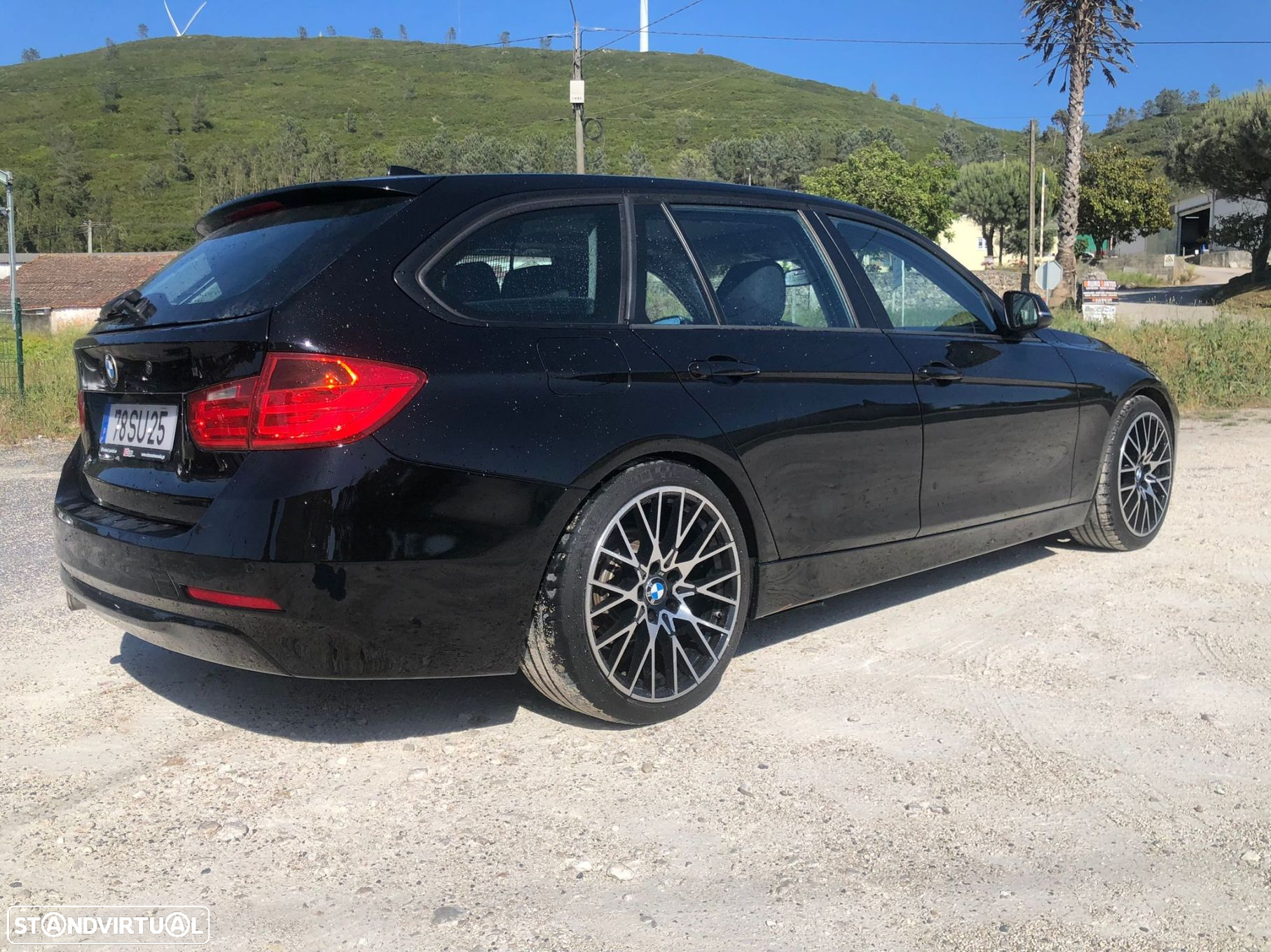 BMW 318 d Touring Auto Exclusive - 4