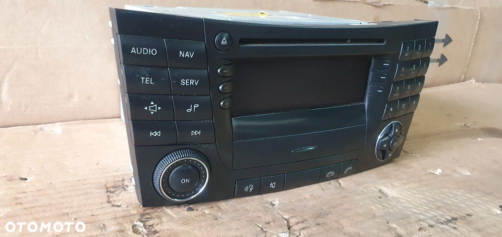 Radio radioodtwarzacz Mercedes E-Klasa W211 A2118702790 - 3