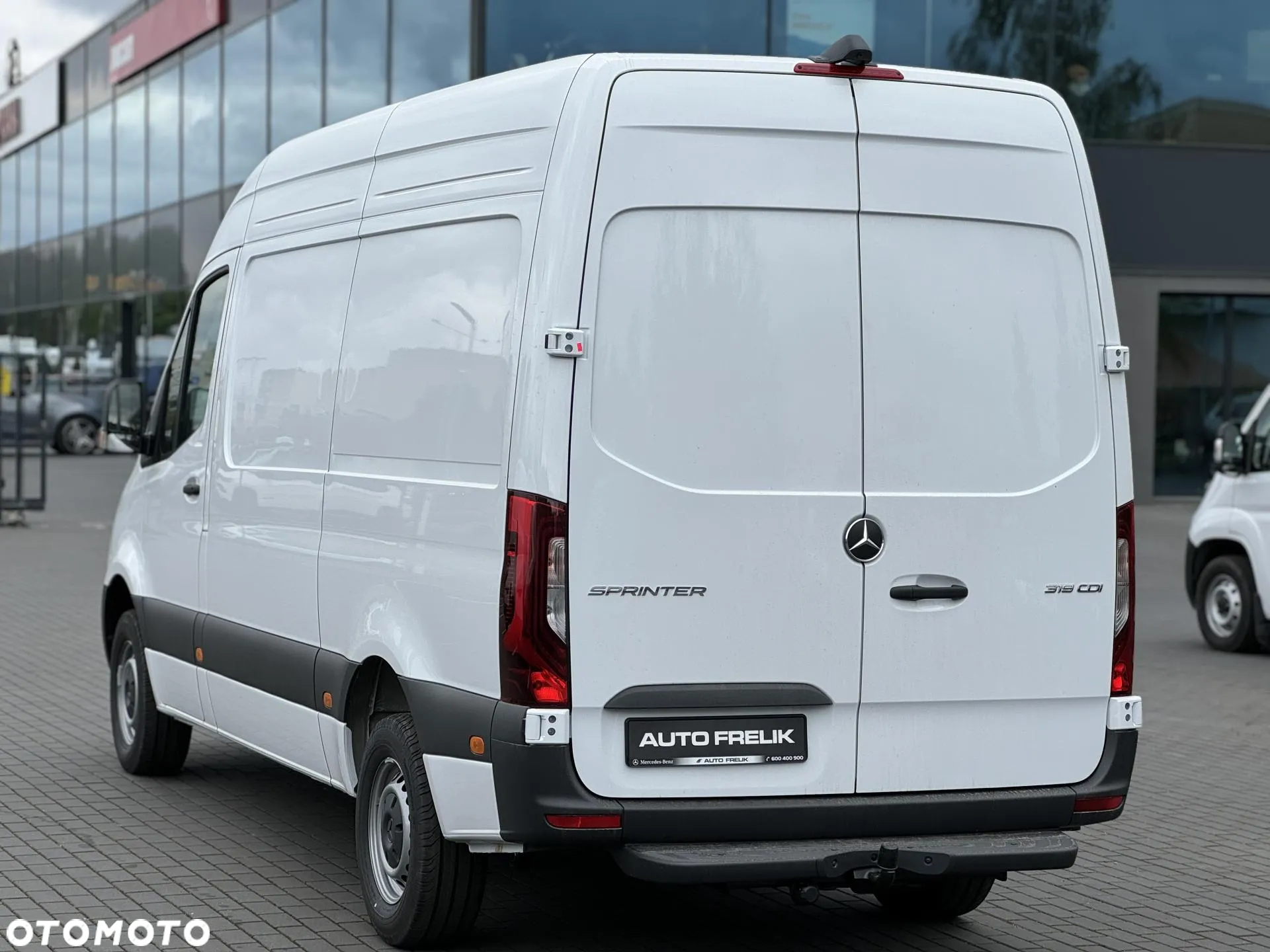 Mercedes-Benz Sprinter - 5