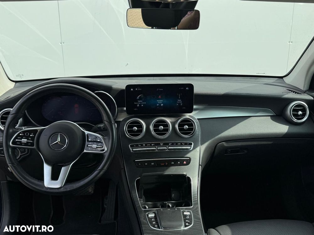 Mercedes-Benz GLC - 12