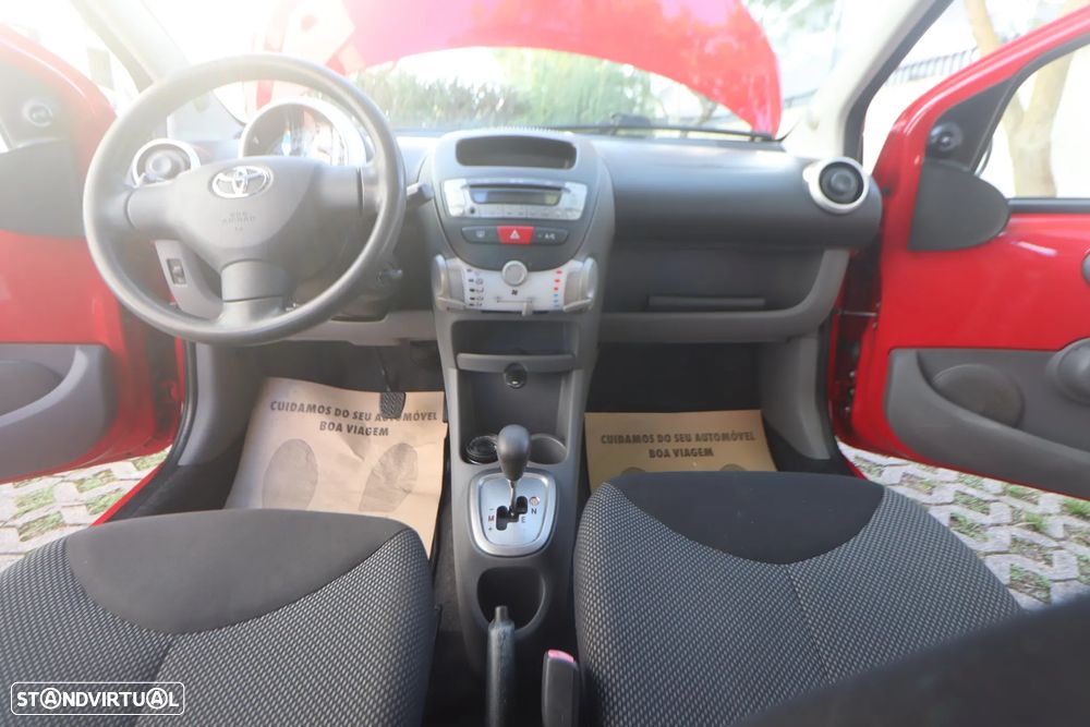Toyota Aygo 1.0 Style Pack+VSC MM - 11