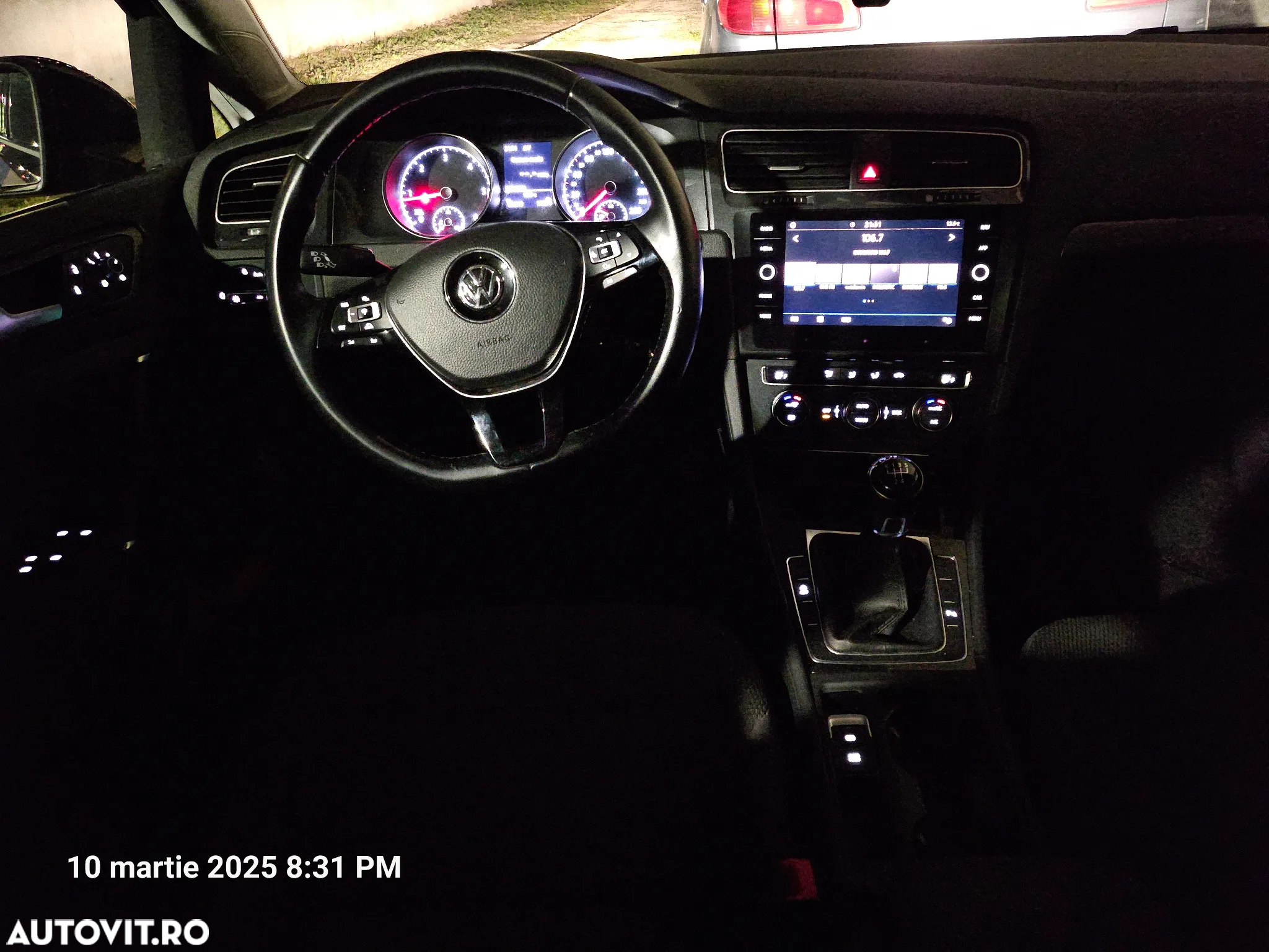 Volkswagen Golf 1.6 TDI Comfortline - 8