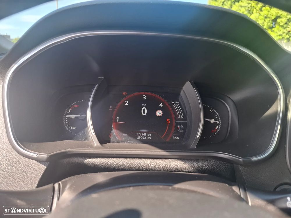 Renault Mégane Sport Tourer ENERGY dCi 130 GT LINE - 9