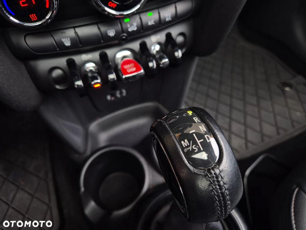 MINI Cooper Standard - 15