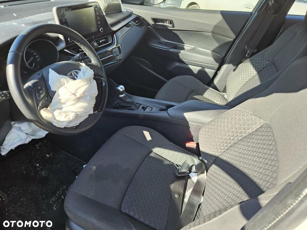 Toyota C-HR Business-Edition - 19