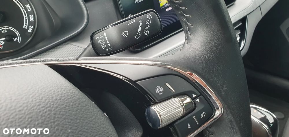 Skoda Kamiq 1.0 TSI Ambition DSG - 26