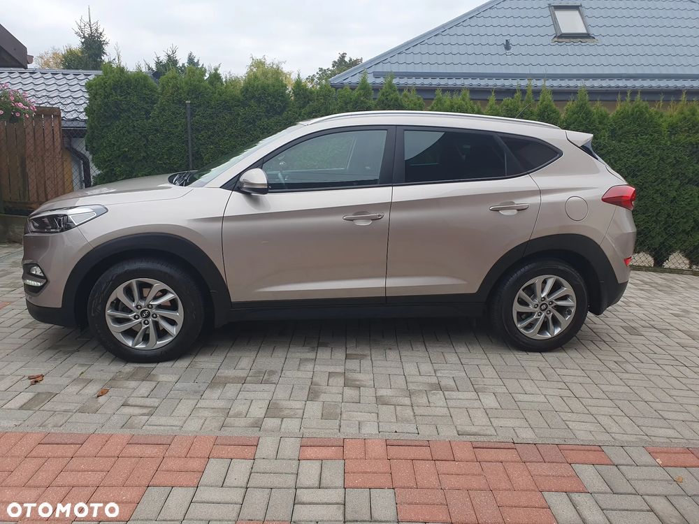 Hyundai Tucson 1.7 CRDI BlueDrive Classic 2WD - 10