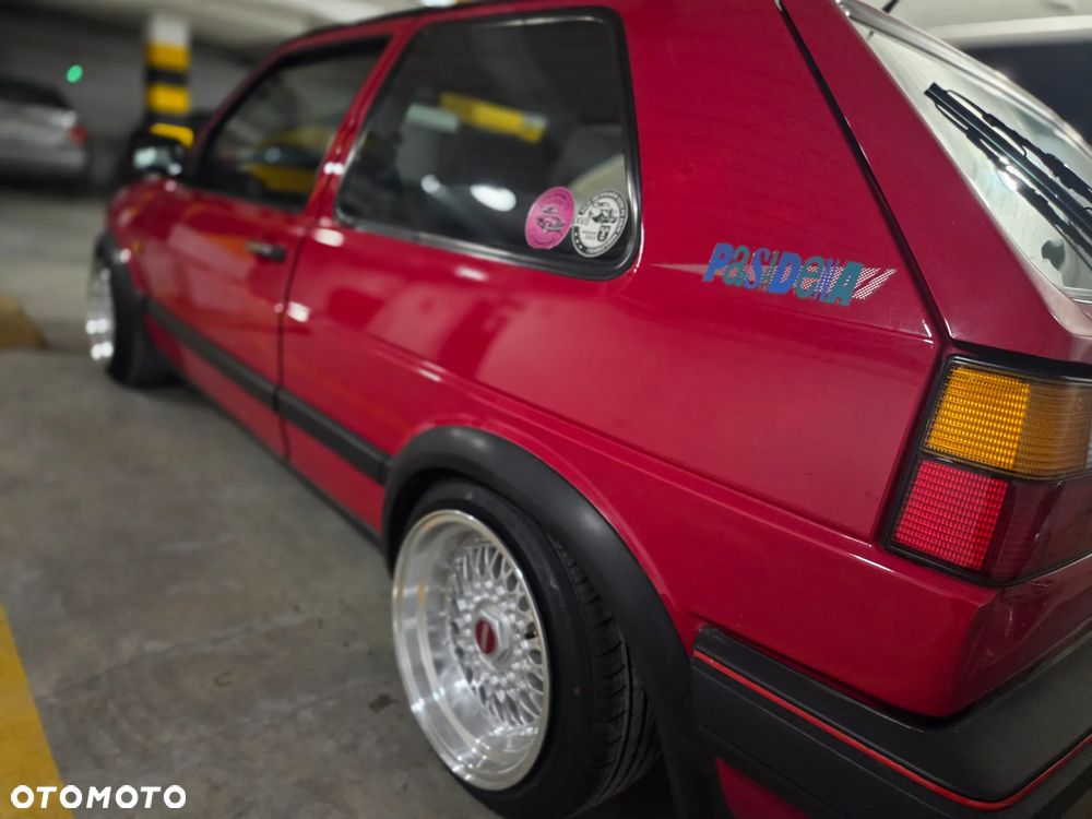 Volkswagen Golf 1.3 - 37