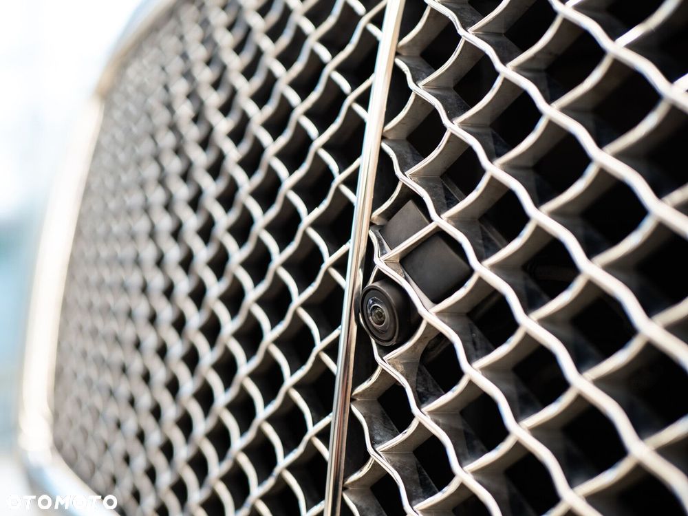 Bentley Bentayga - 17