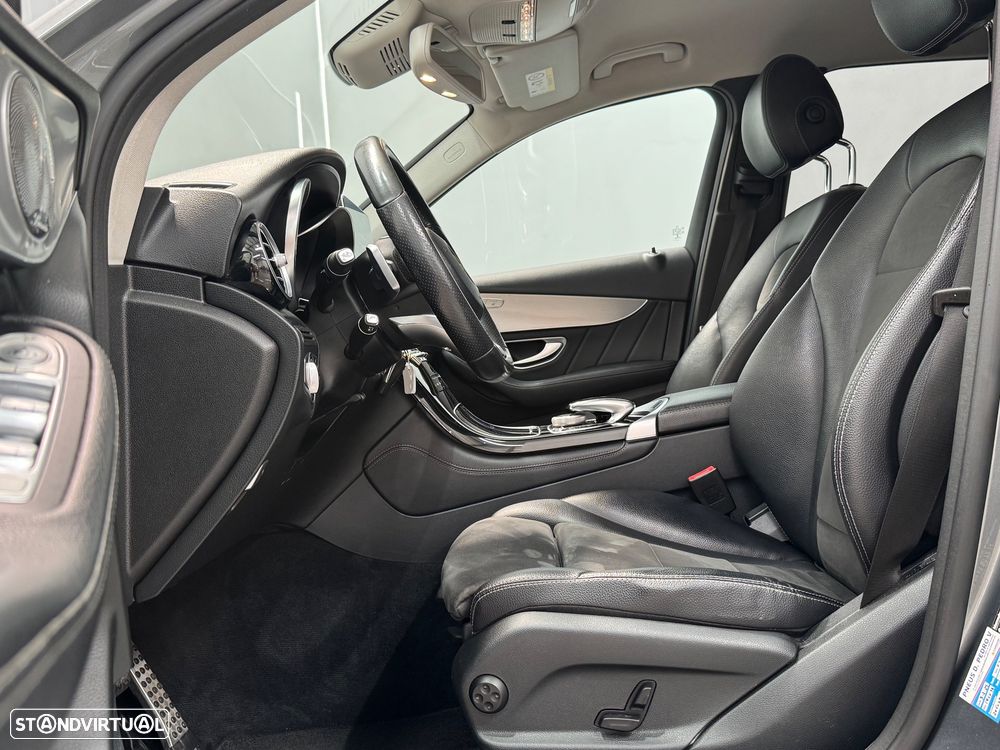 Mercedes-Benz GLC 220 d 4Matic 9G-TRONIC AMG Line - 22