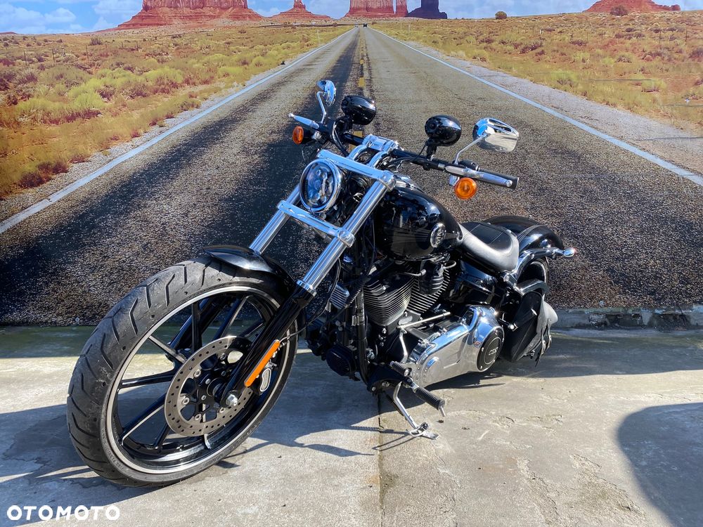 Harley-Davidson FXSB Breakout - 5