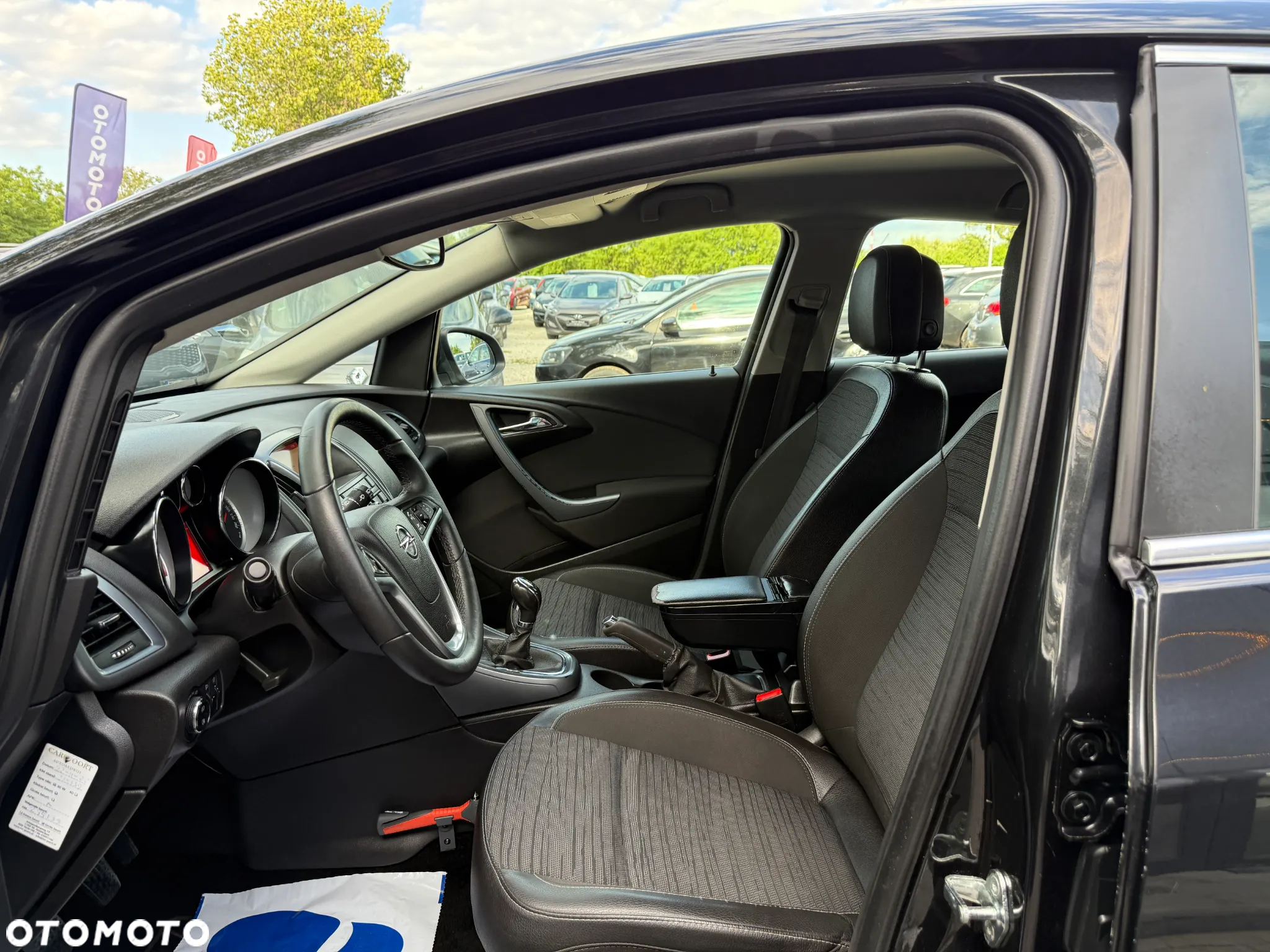 Opel Astra IV 1.4 T Cosmo S&S - 25
