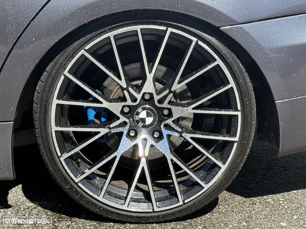 BMW 320 d Sport - 32