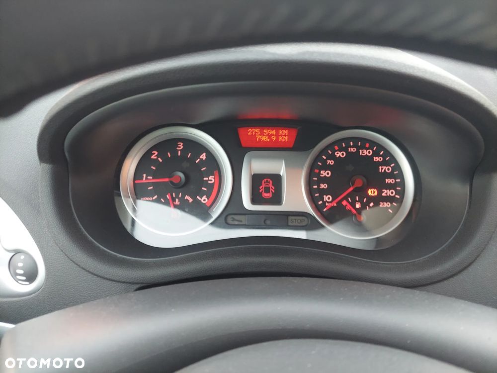 Renault Clio - 11