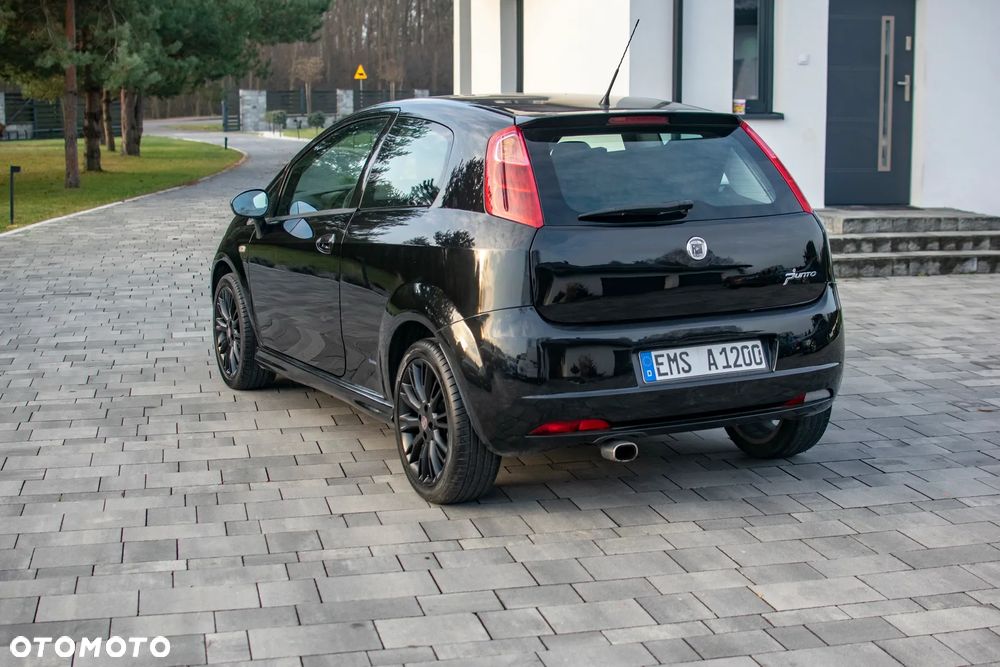 Fiat Grande Punto - 23