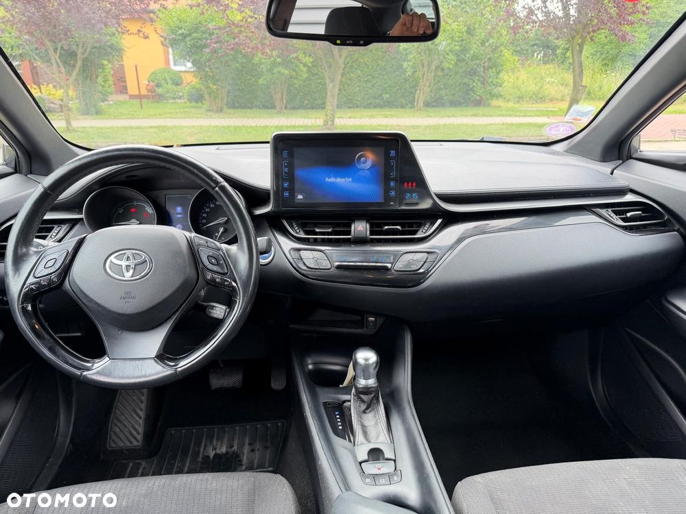 Toyota C-HR Business-Edition - 13
