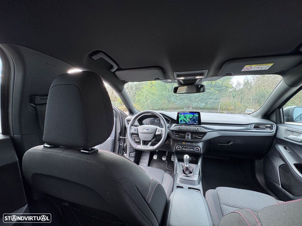 Ford Focus 1.0 EcoBoost MHEV ST-Line - 18