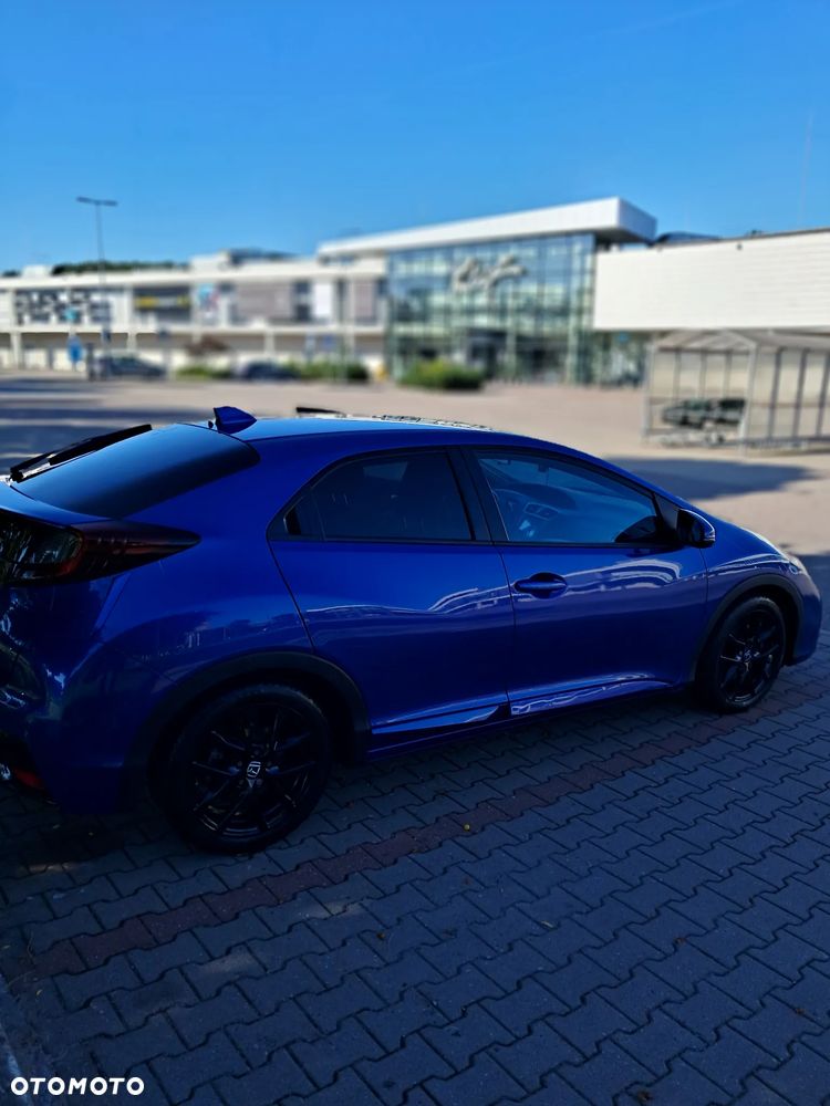 Honda Civic 1.8 Sport (Honda Connect+) - 13