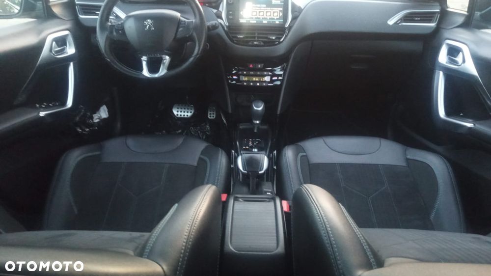Peugeot 2008 BlueHDi FAP 120 STOP & START EAT6 Crossway - 12