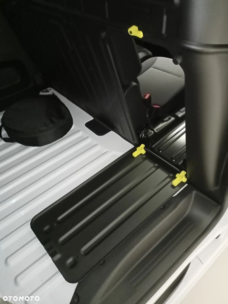 Fiat e Doblo L2 750kG, 136KM, akumulator 50 kWh - 19