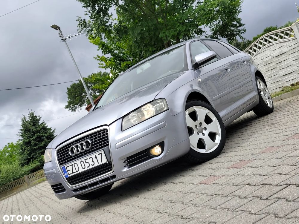 Audi A3 Sportback 1.6 S line Sportpaket plus - 1